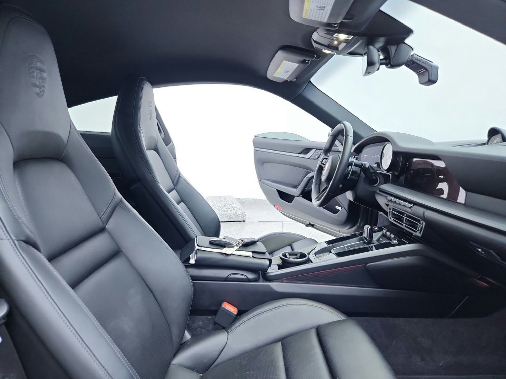 Used 2021 Porsche 911 Carrera S RWD image 30