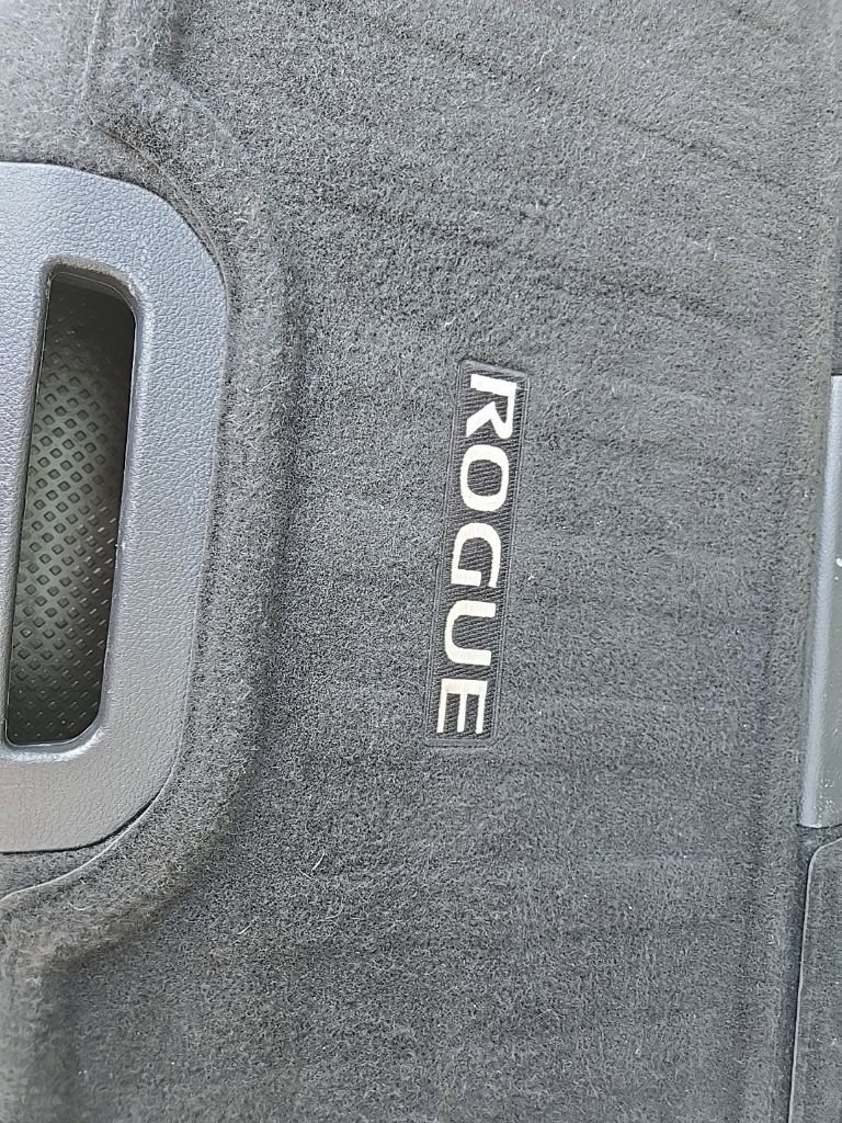 Used 2020 Nissan Rogue SV AWD/4WD image 85