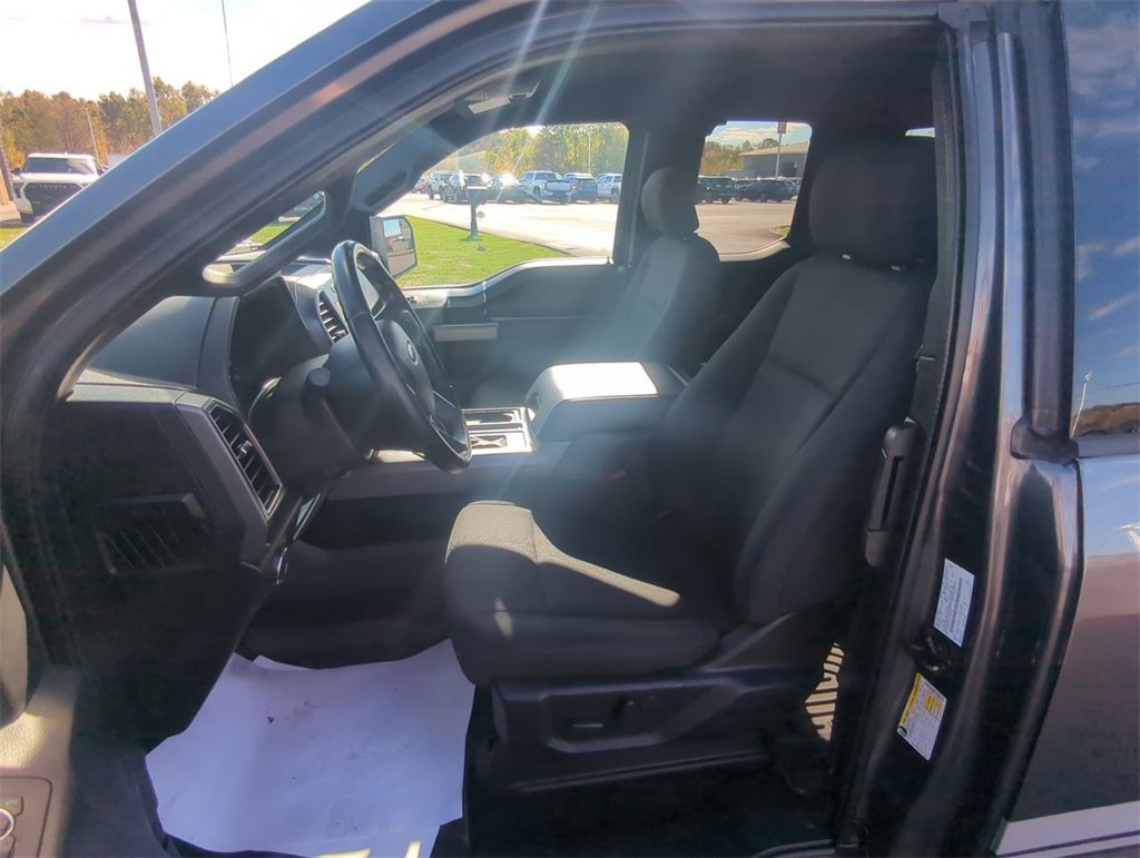 Used 2020 Ford F150 XLT w/ Equipment Group 302A Luxury image 17