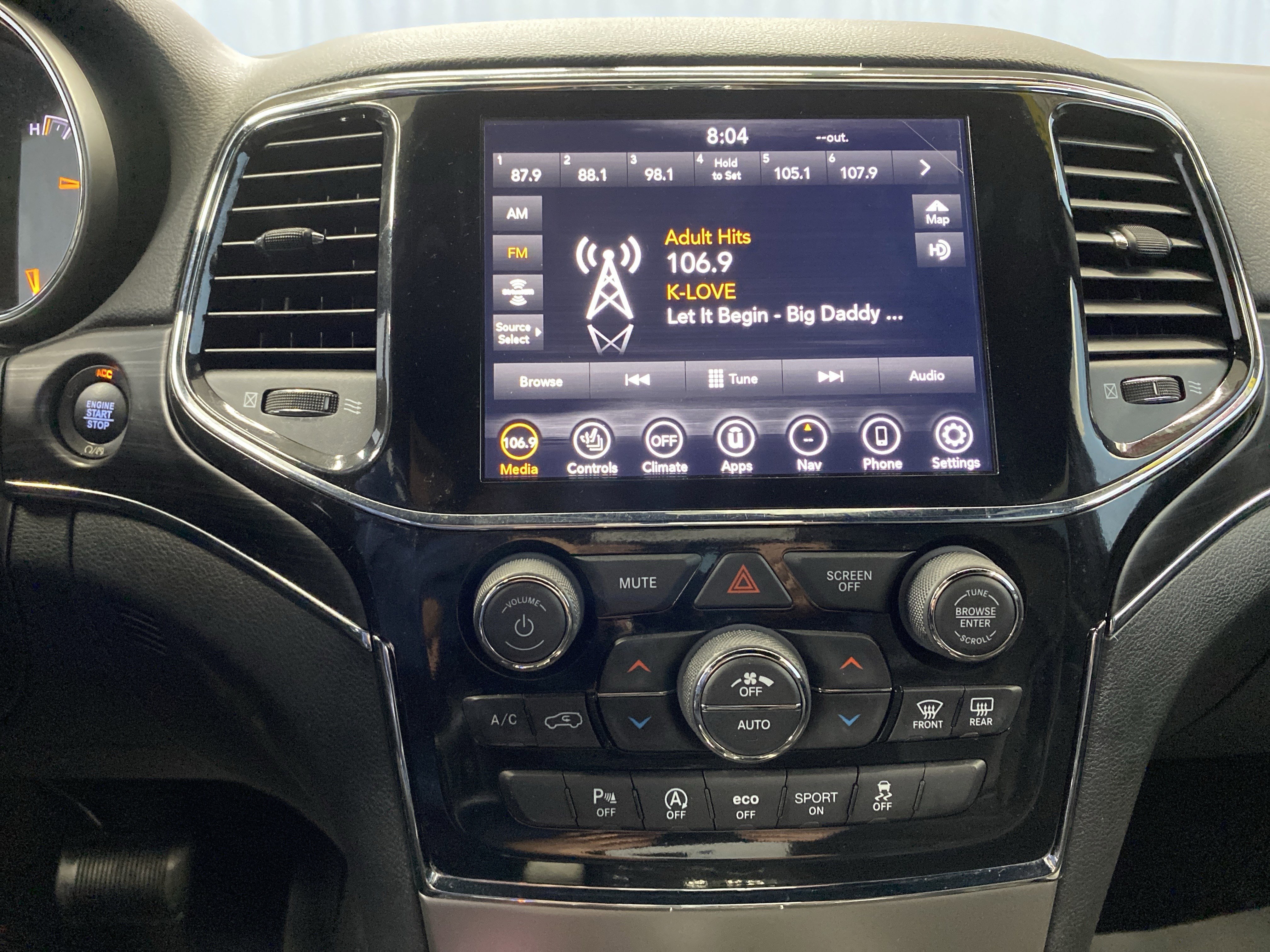 Certified 2022 Jeep Grand Cherokee Limited image 17