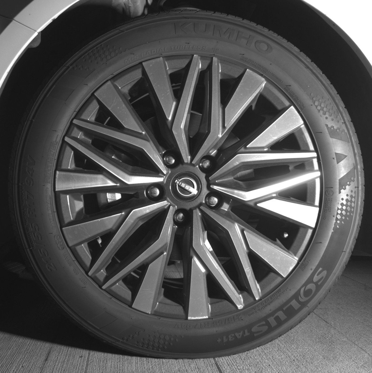 Used 2025 Nissan Altima 2.5 SV image 12