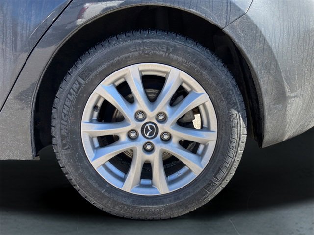 Used 2015 MAZDA MAZDA3 i Grand Touring image 11