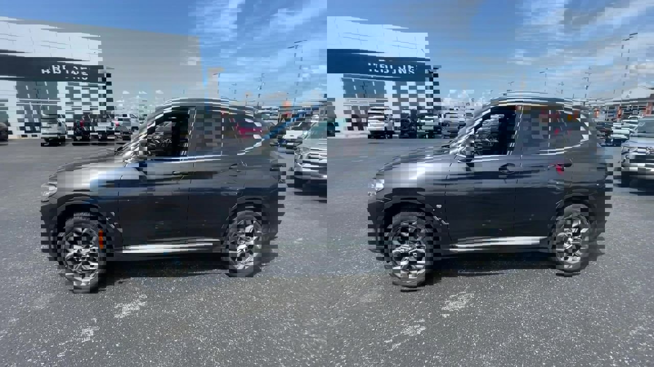 Used 2023 BMW X3 xDrive30i image 6