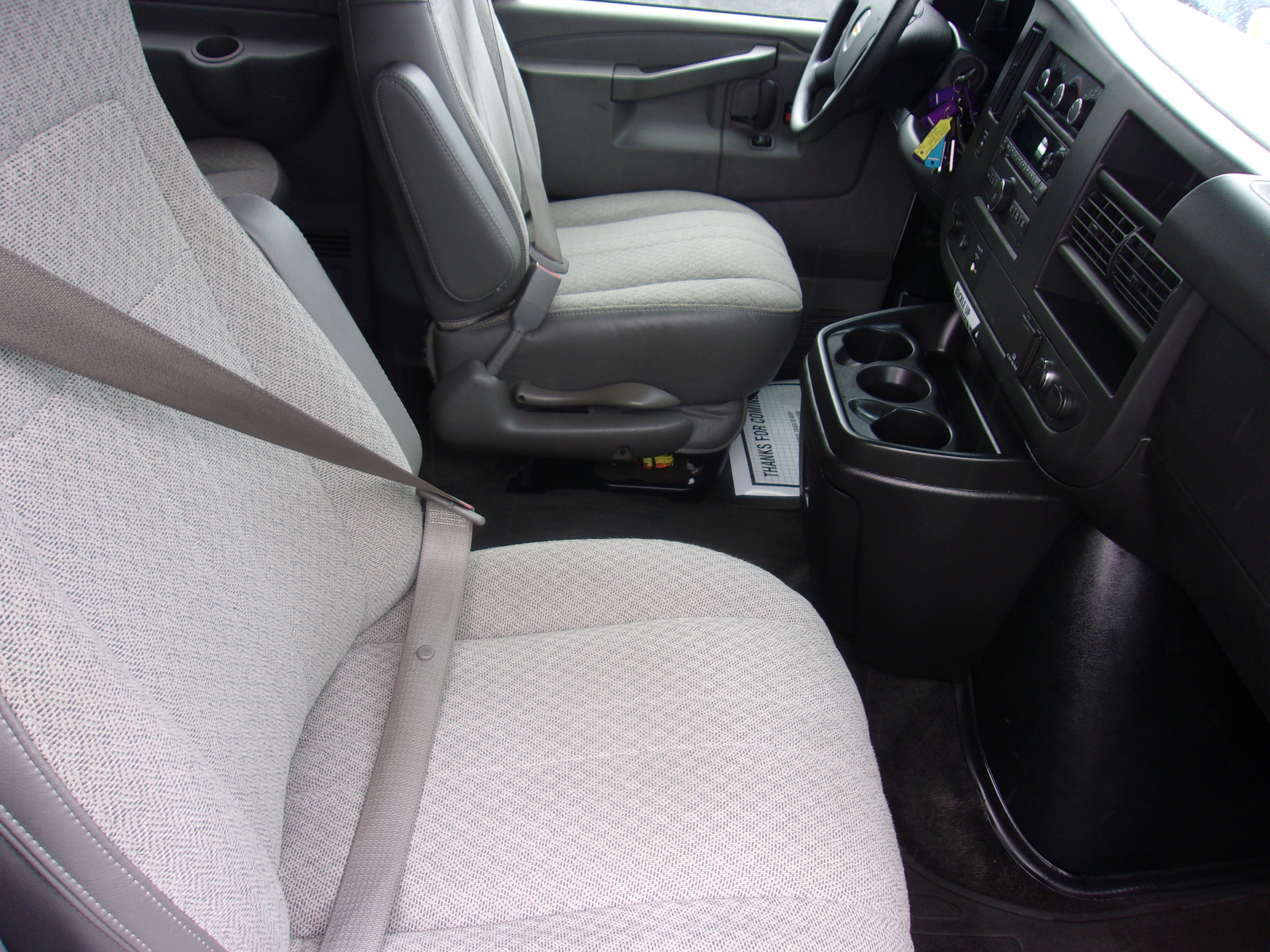 Used 2016 Chevrolet Express 3500 LT w/ LT Preferred Equipment Group image 27