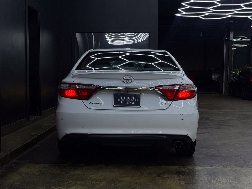 Used 2016 Toyota Camry FWD image 9