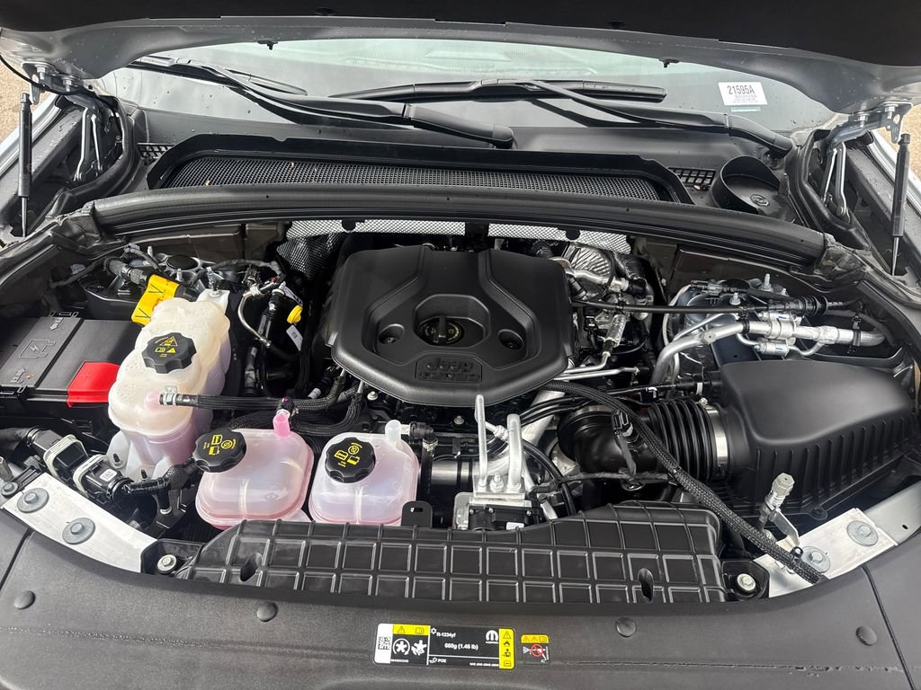 Used 2025 Jeep Grand Cherokee Limited 4xe w/ Trailer Tow Package image 23