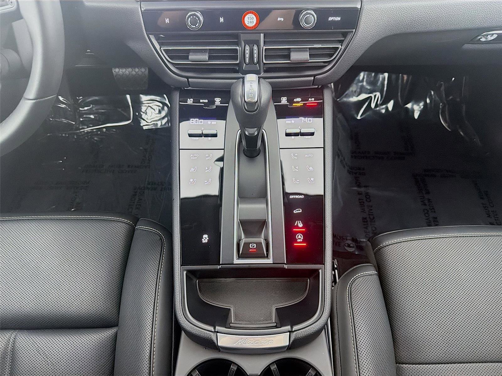 Certified 2025 Porsche Macan image 19