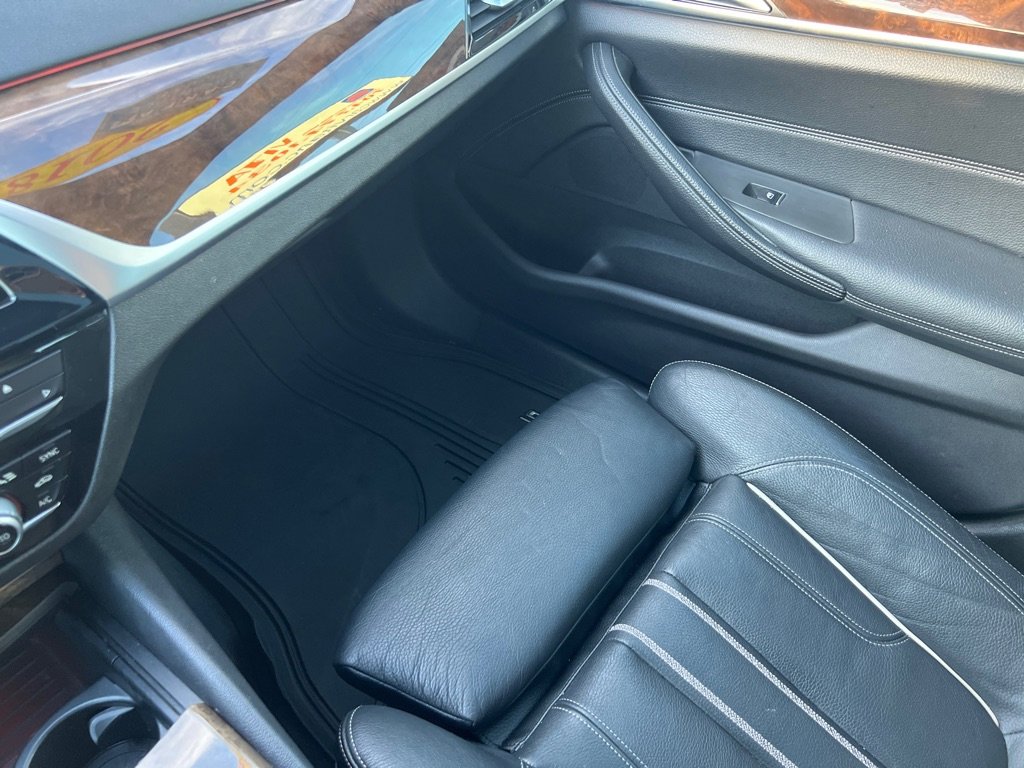 Used 2018 BMW 530i xDrive image 23