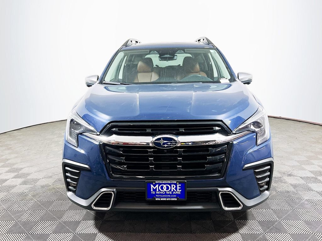 Used 2023 Subaru Ascent Touring AWD/4WD image 2