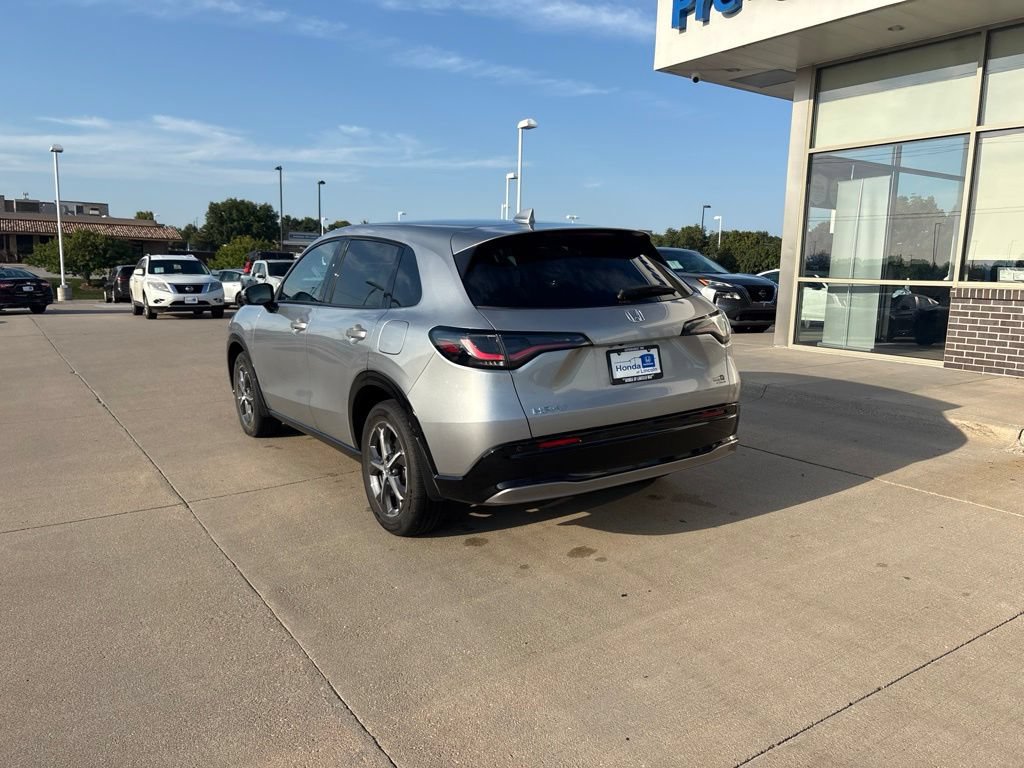 Used 2025 Honda HR-V EX-L image 7