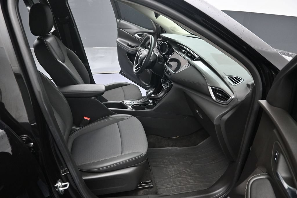 Used 2023 Buick Encore GX Select w/ Sport Touring Package FWD image 30