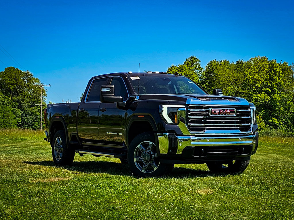 New 2026 GMC Sierra 2500 SLE w/ SLE Value Package; AWD/4WD 360° Tour