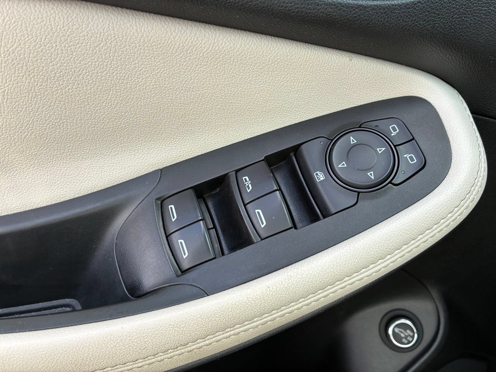 Used 2020 Buick Encore GX Select FWD image 13