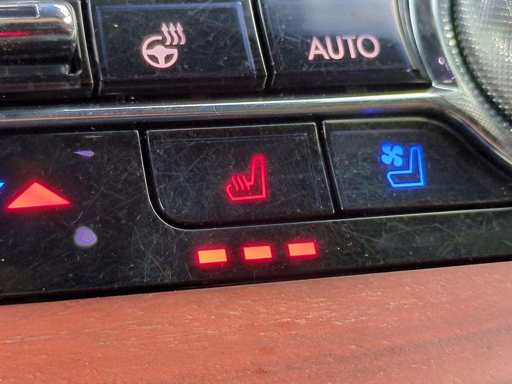 Used 2023 Lincoln Aviator Reserve w/ Equipment Group 201A image 24