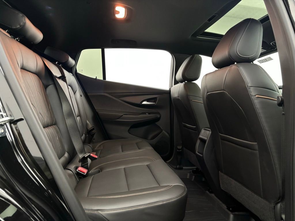 New 2026 Buick Envista Avenir image 37