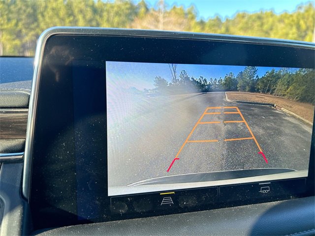 Used 2022 Chevrolet Suburban LT image 22