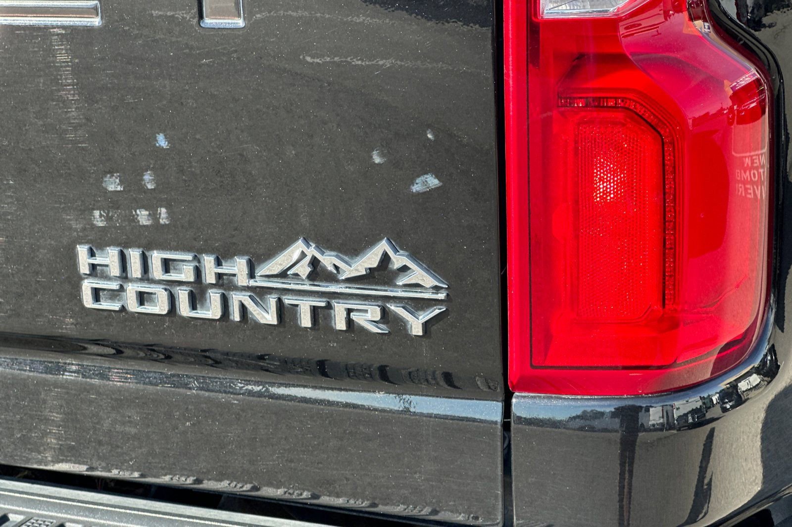 Used 2022 Chevrolet Silverado 3500 High Country image 33