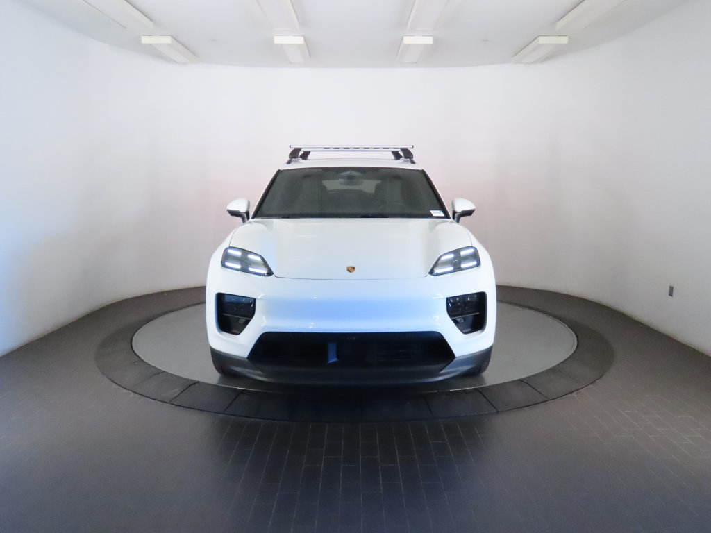 Certified 2025 Porsche Macan Electric w/ Premium Package RWD image 10
