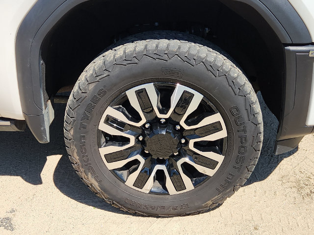 Used 2024 GMC Sierra 2500 Denali Ultimate AWD/4WD image 9