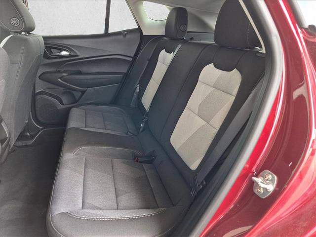 Used 2025 Chevrolet Trax LS w/ LS Convenience Package FWD image 18