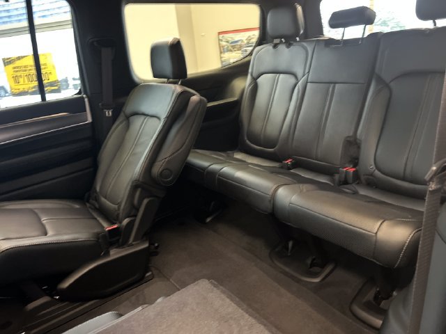 New 2026 Jeep Grand Wagoneer Limited w/ Convenience Group I AWD/4WD image 41
