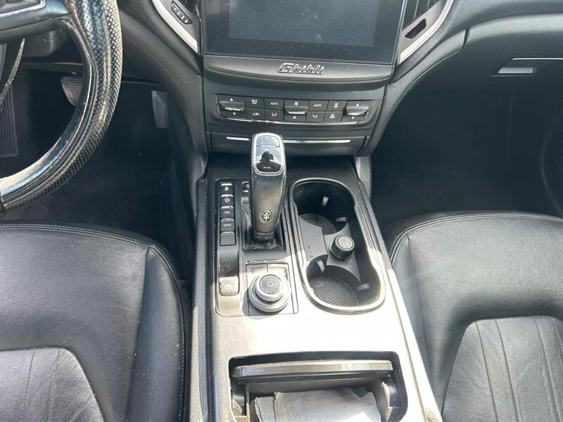Used 2020 Maserati Ghibli RWD image 17