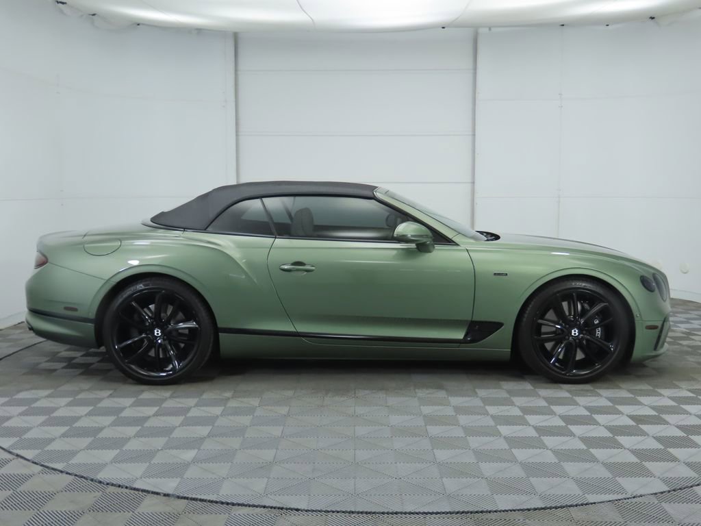 Used 2024 Bentley Continental GT image 12