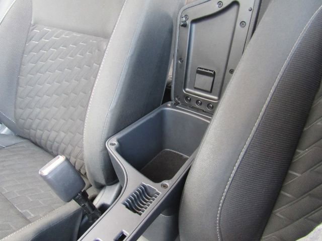 Used 2021 Nissan Kicks S image 41