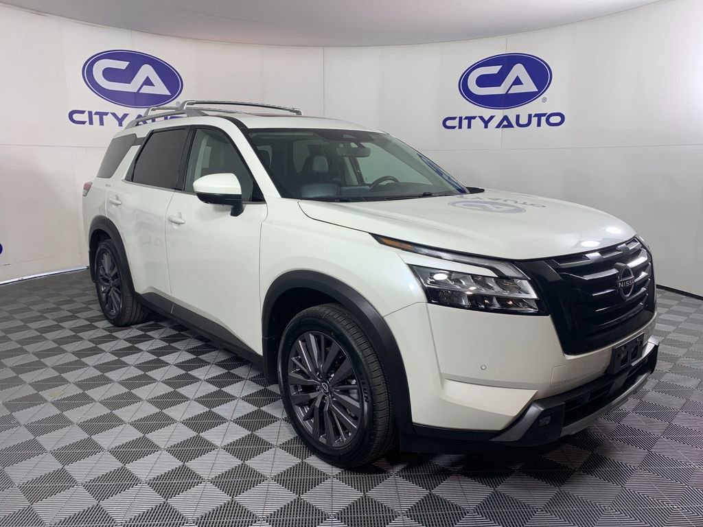 Used 2023 Nissan Pathfinder SL w/ SL Premium Package FWD image 1