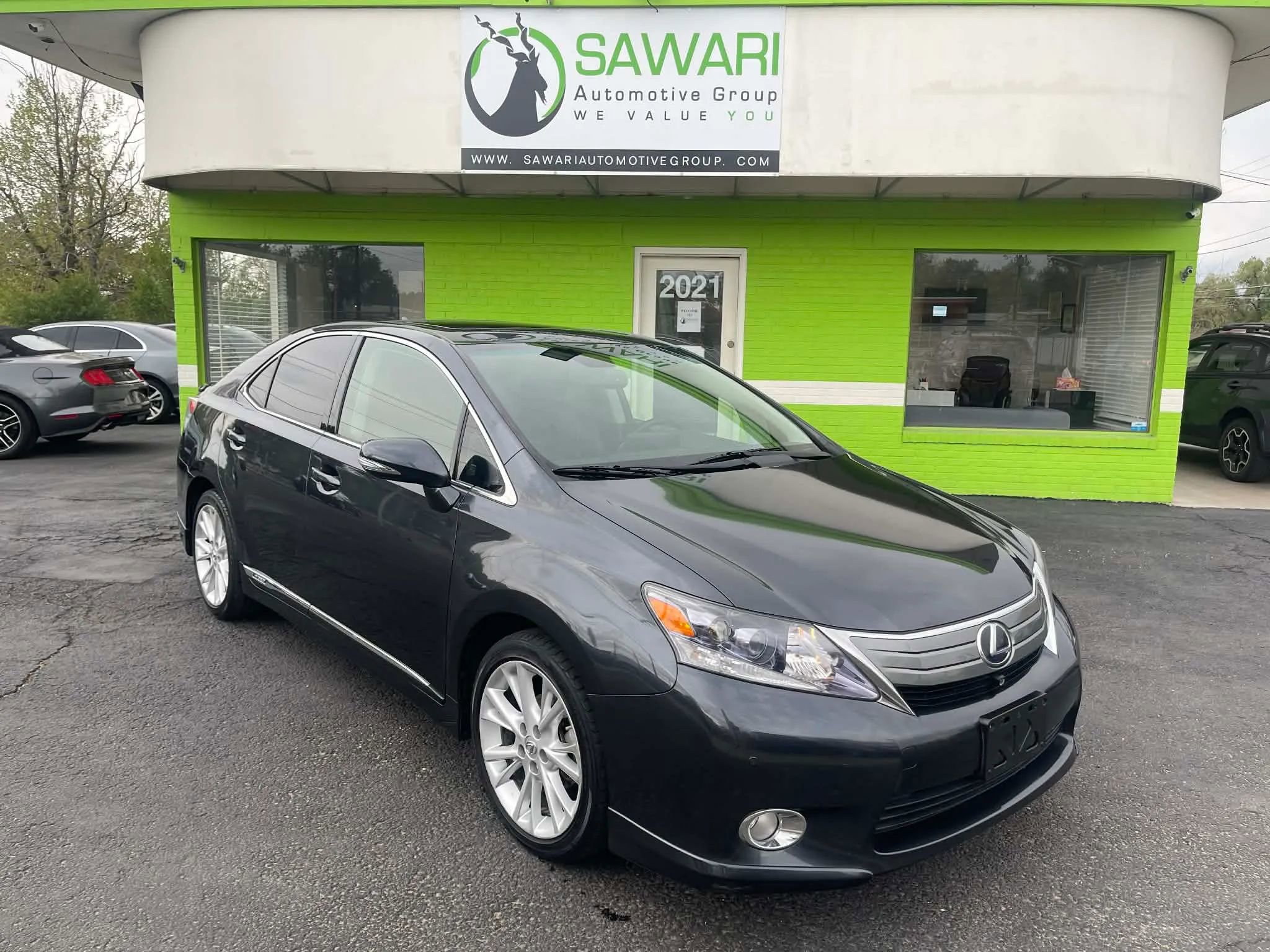 Used 2011 Lexus HS 250h Premium w/ Park Assist Pkg FWD image 1