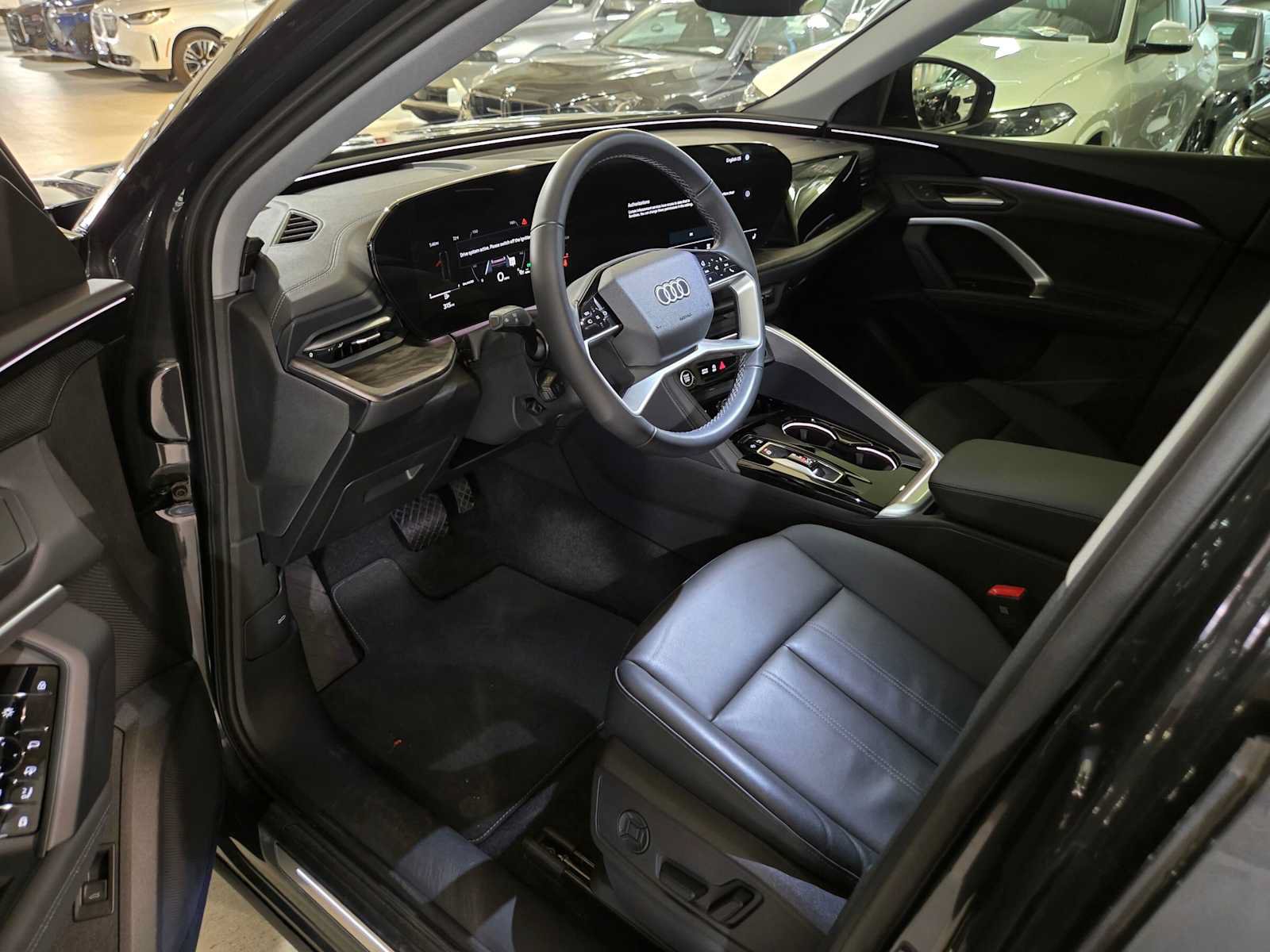 Used 2025 Audi Q5 Premium AWD/4WD image 19