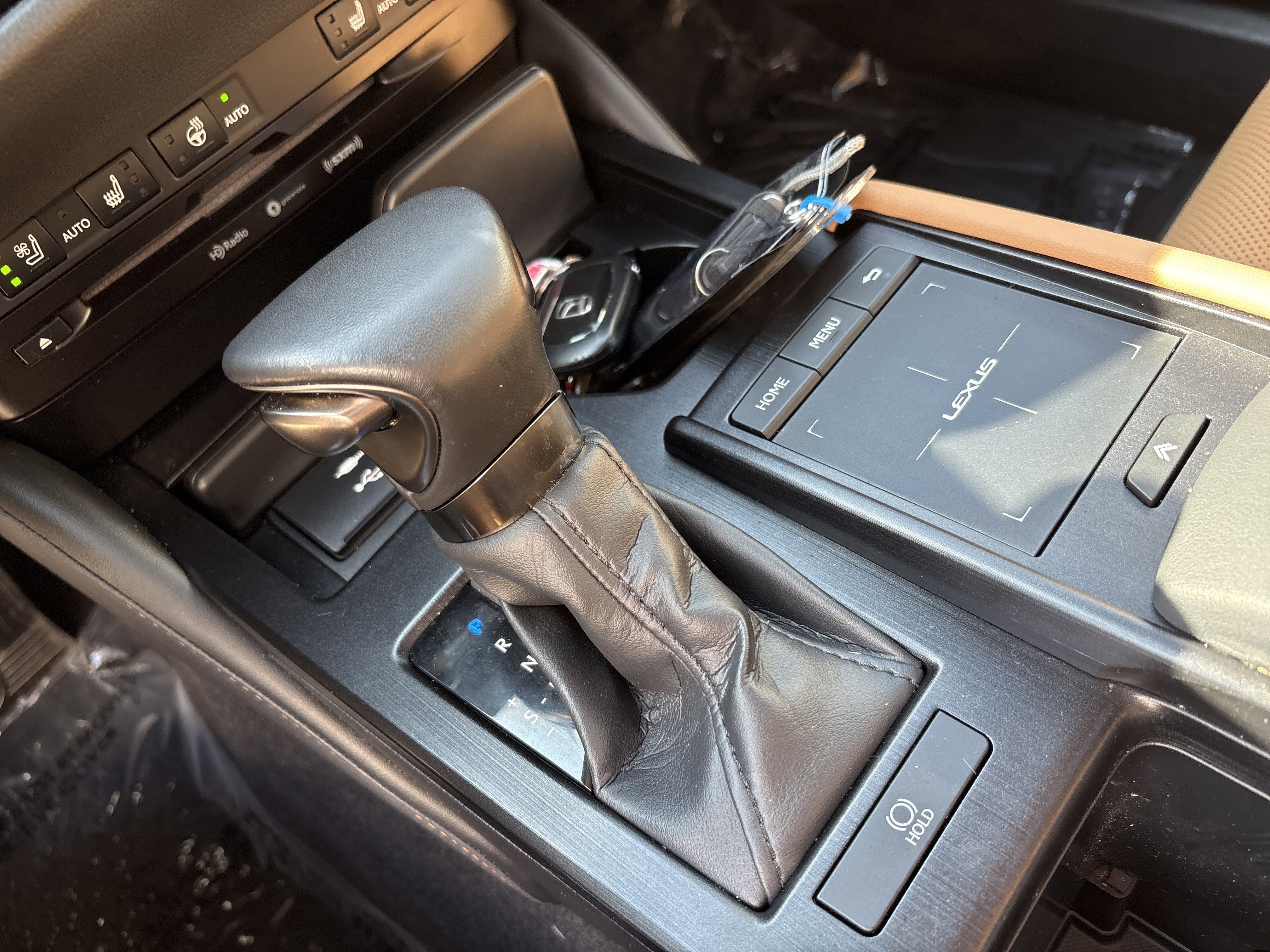 Certified 2022 Lexus ES 250 w/ Premium Package image 26