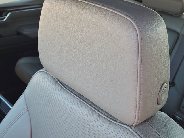 Used 2024 Chevrolet Silverado 1500 LTZ w/ Technology Package image 16