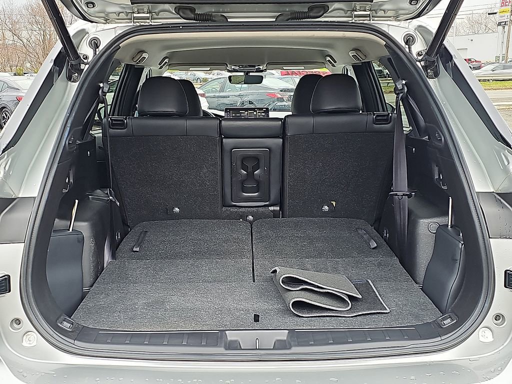 Used 2025 Mitsubishi Outlander SE image 27