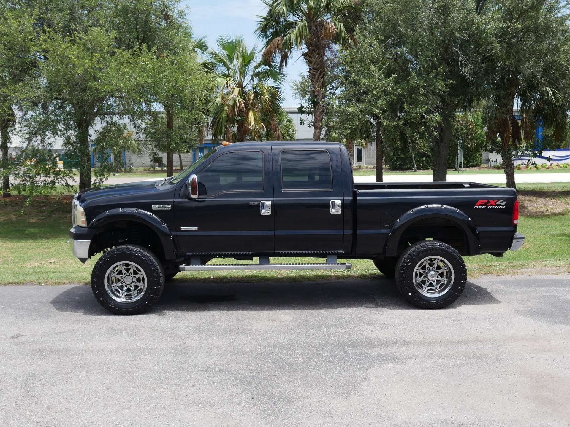 Used 2006 Ford F250 4x4 Crew Cab Super Duty image 18