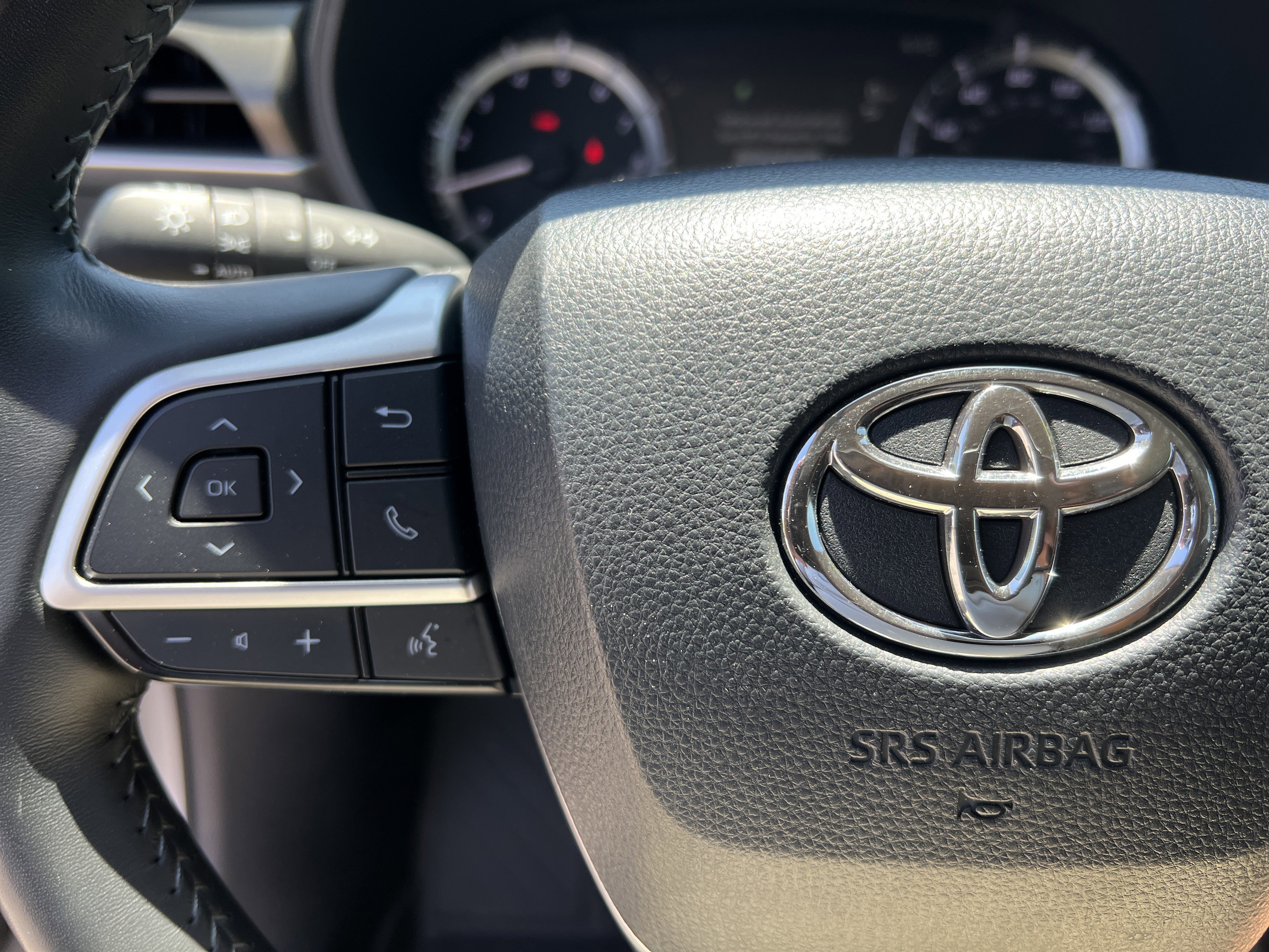 Certified 2024 Toyota Highlander LE AWD/4WD image 10