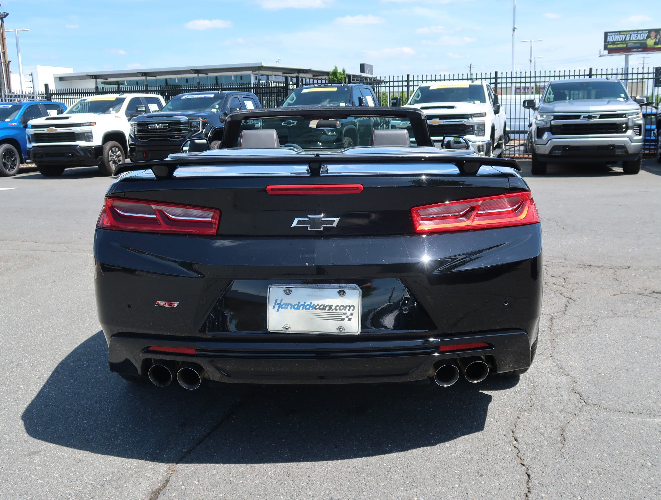 Used 2017 Chevrolet Camaro SS RWD image 9