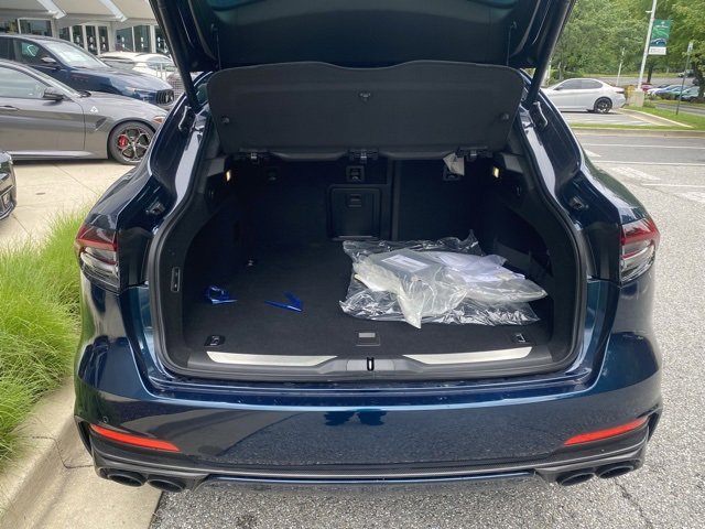 New 2024 Maserati Levante Trofeo image 9