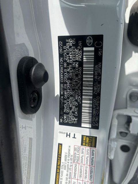 Certified 2022 Toyota Prius LE FWD image 17