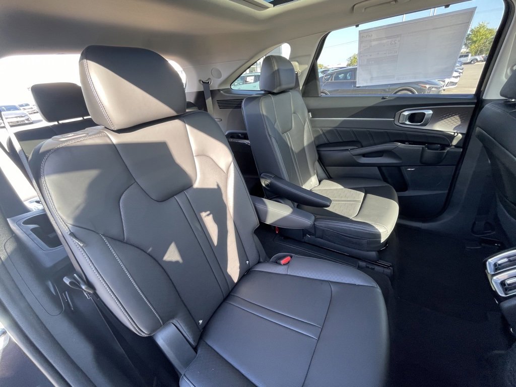 New 2026 Kia Sorento SX image 31
