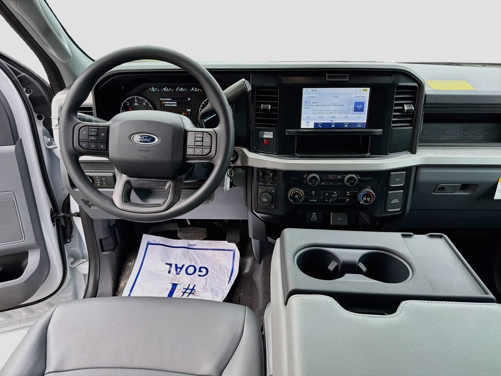 New 2026 Ford F550 4x4 Crew Cab image 21