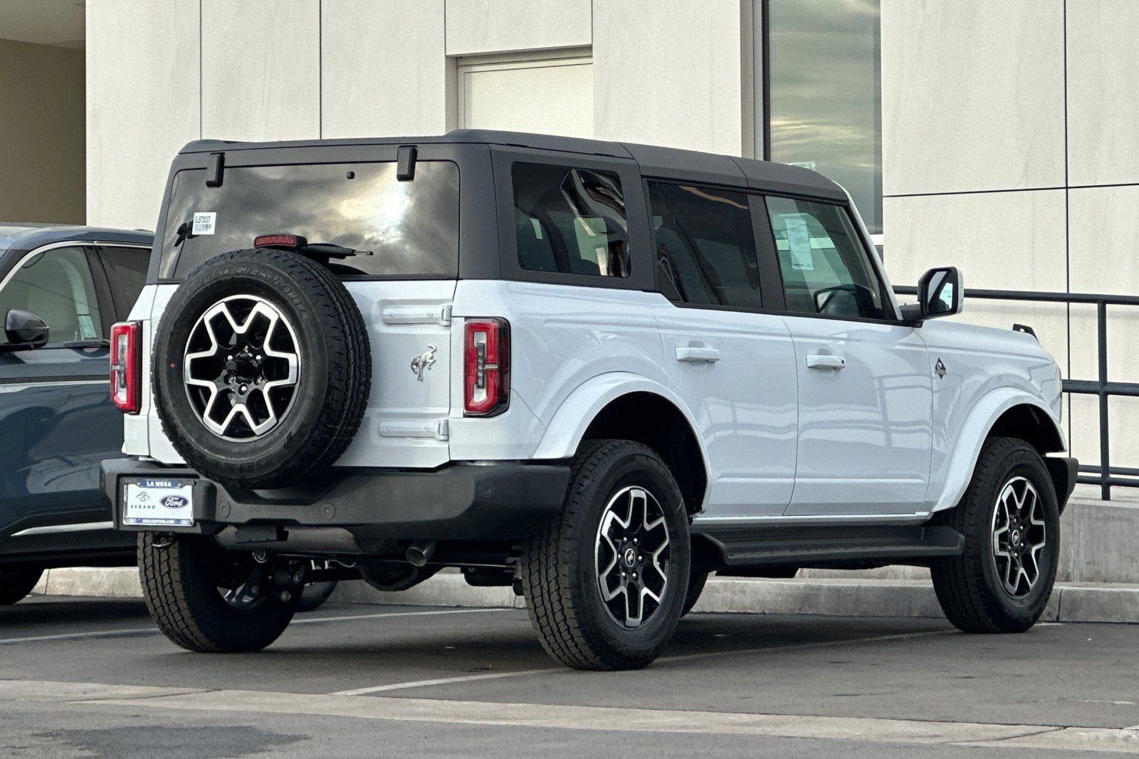 New 2025 Ford Bronco Outer Banks image 3