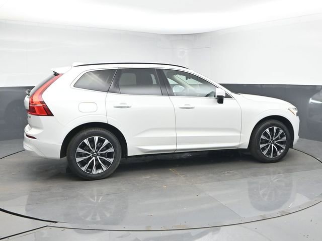 Used 2023 Volvo XC60 B5 Core w/ Climate Package image 8