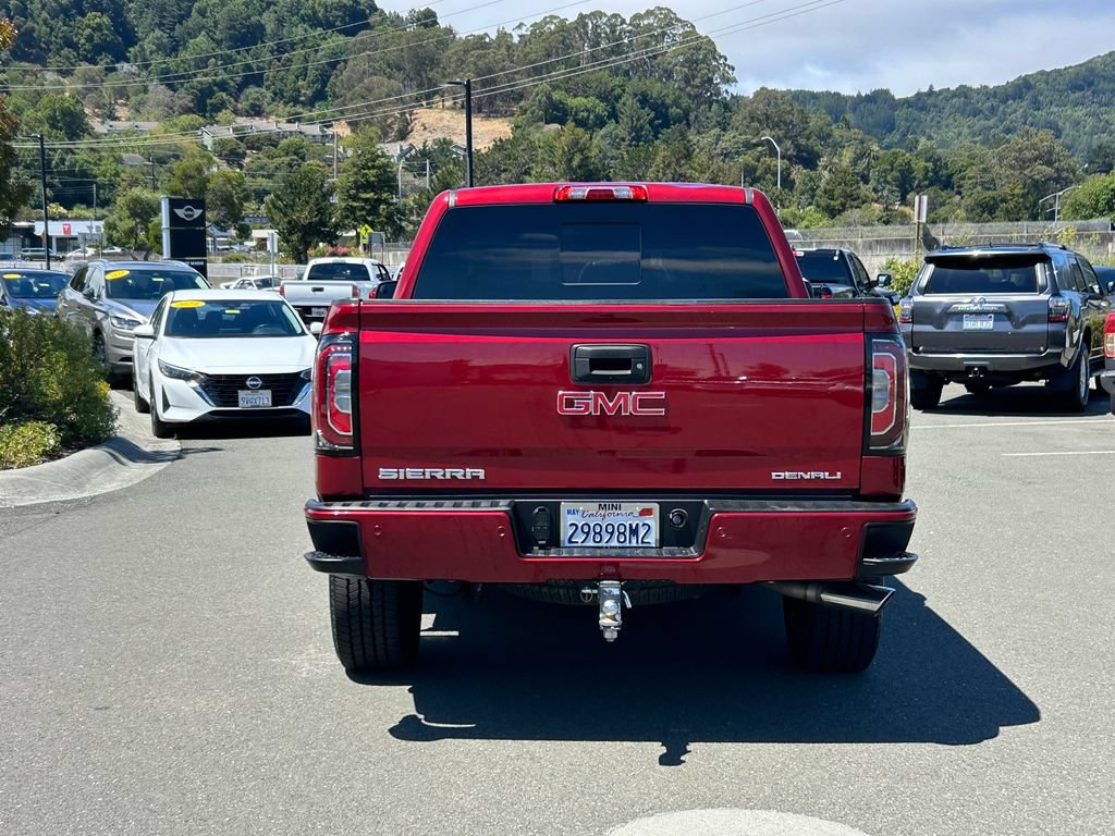 Used 2018 GMC Sierra 1500 Denali AWD/4WD image 4