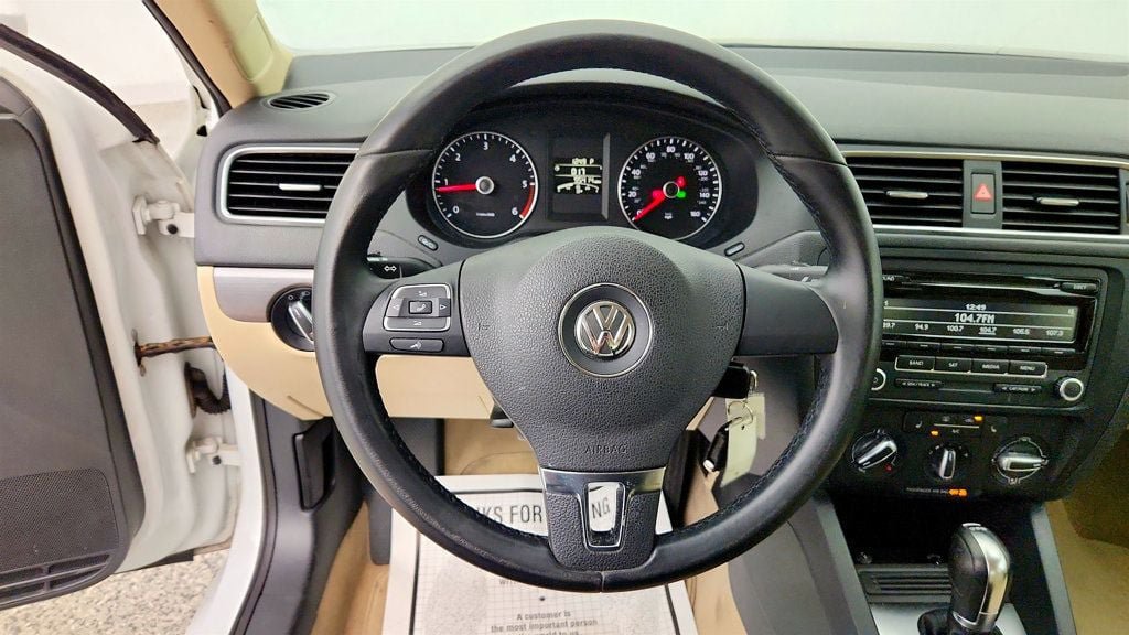 Used 2014 Volkswagen Jetta TDI FWD image 12