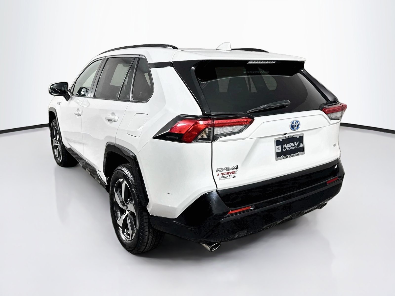 Certified 2023 Toyota RAV4 SE w/ Weather & Moonroof Package AWD/4WD image 5