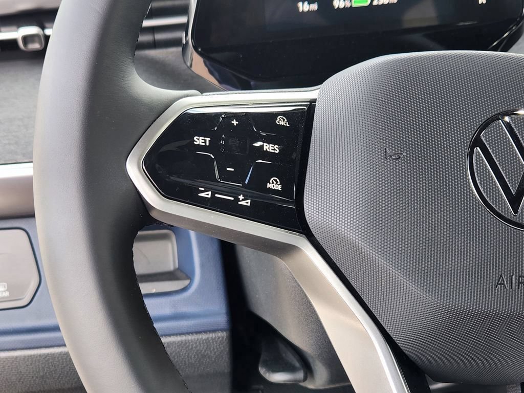 New 2025 Volkswagen ID. Buzz Pro S RWD image 9