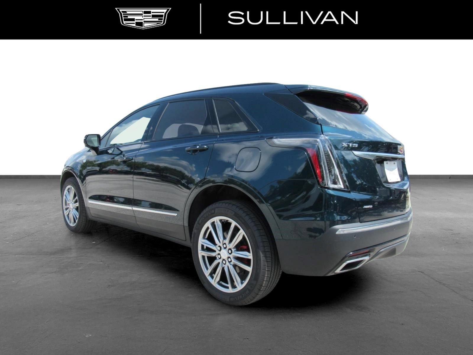 Certified 2026 Cadillac XT5 Sportv w/ LPO, Floor Liner Package AWD/4WD image 6