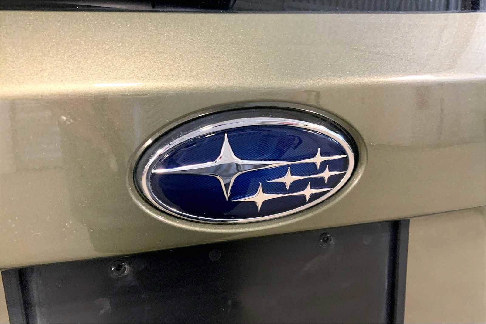 Used 2021 Subaru Outback Premium image 32