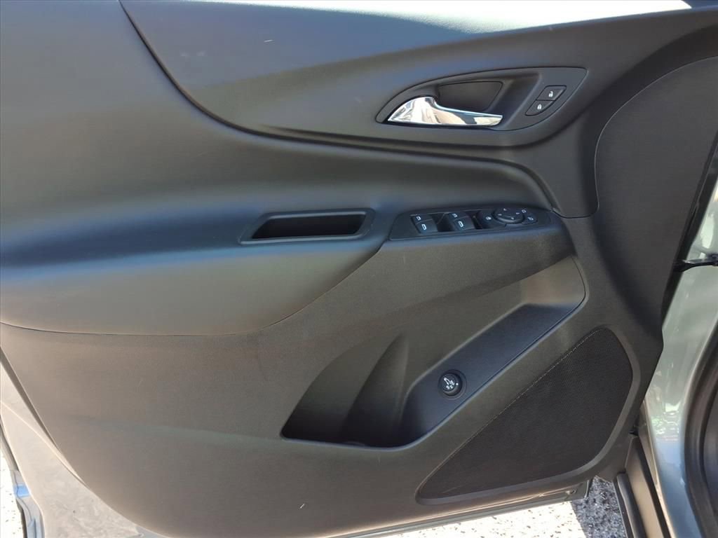 Used 2024 Chevrolet Equinox LT image 17